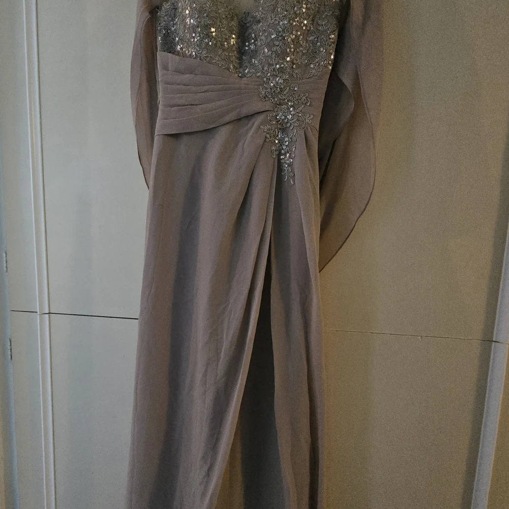 Elegant Taupe Evening Dress - Picture 1 of 5